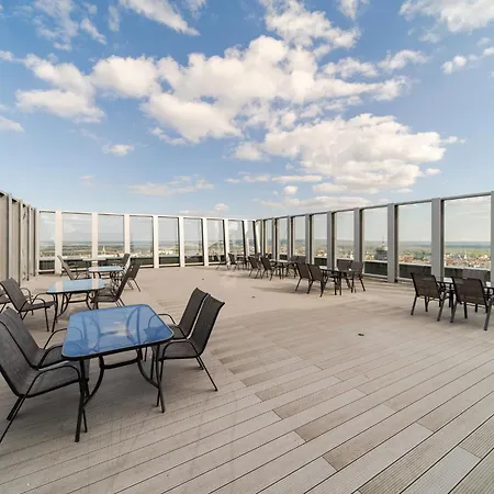 Ans Hanza Tower - 22nd Floor With View, Swimming Pool, Sauna, Jacuzzi, Viewing Terrace Διαμέρισμα Στσέτσιν