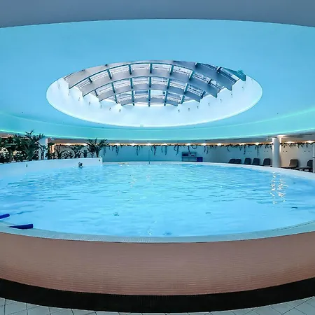 Hanza Tower No 2210 - 22nd Floor, Swimming Pool, Jacuzzi, Panorama View * Szczecin