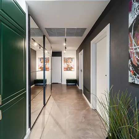 Apartment Ans Hanza Tower - 22nd Floor With View, Swimming Pool, Sauna, Jacuzzi, Viewing Terrace *