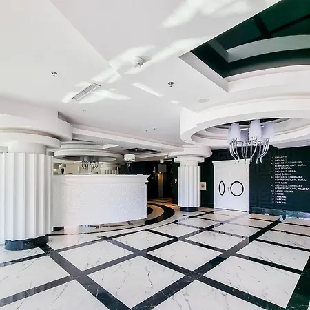 Διαμέρισμα Ans Hanza Tower - 22nd Floor With View, Swimming Pool, Sauna, Jacuzzi, Viewing Terrace Στσέτσιν