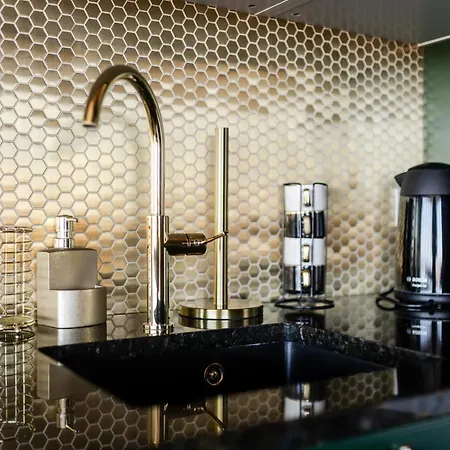 Διαμέρισμα Ans Hanza Tower - 22nd Floor With View, Swimming Pool, Sauna, Jacuzzi, Viewing Terrace