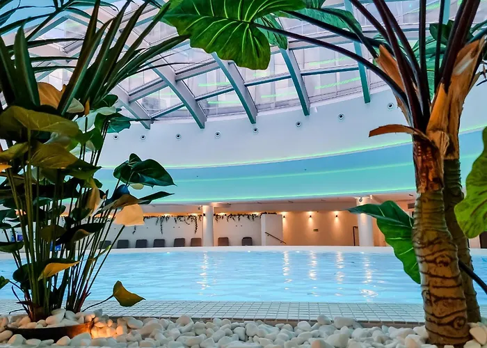 Ans Hanza Tower - 22nd Floor With View, Swimming Pool, Sauna, Jacuzzi, Viewing Terrace Апартаменты