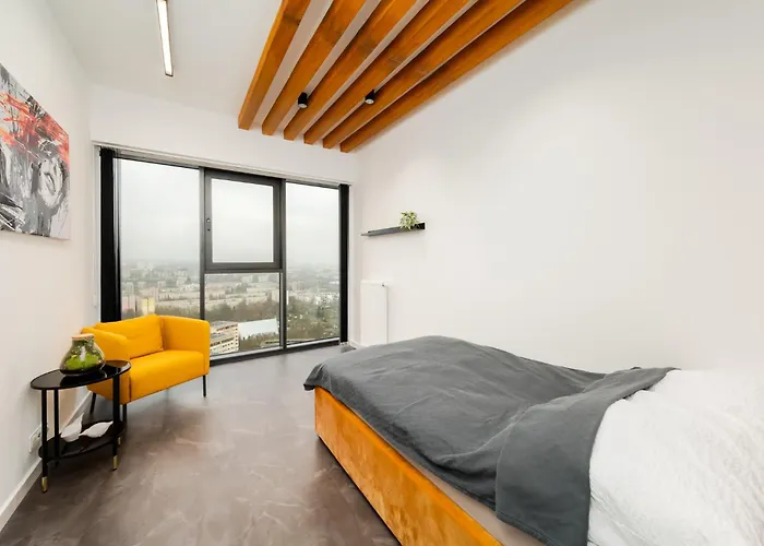 Апартаменты Ans Hanza Tower - 22nd Floor With View, Swimming Pool, Sauna, Jacuzzi, Viewing Terrace