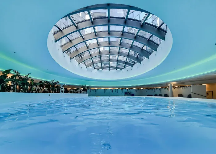 Апартаменты Ans Hanza Tower - 22nd Floor With View, Swimming Pool, Sauna, Jacuzzi, Viewing Terrace