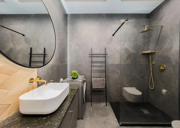 Апартаменты Ans Hanza Tower - 22nd Floor With View, Swimming Pool, Sauna, Jacuzzi, Viewing Terrace