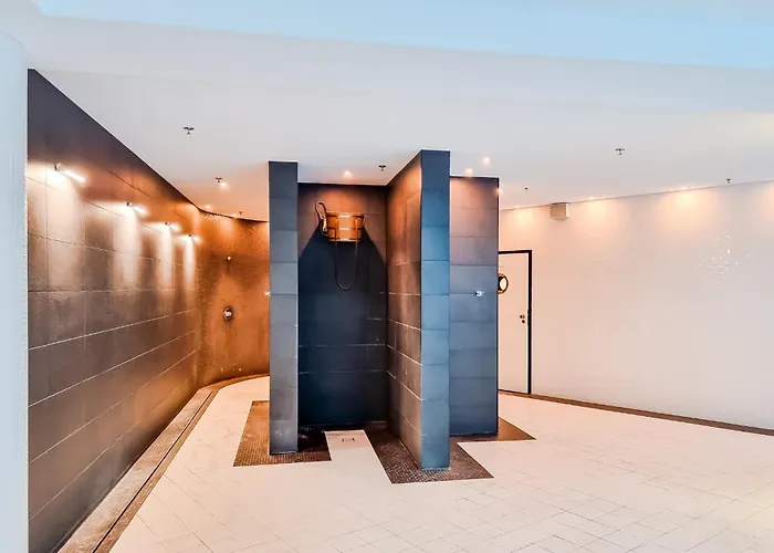 Ans Hanza Tower - 22nd Floor With View, Swimming Pool, Sauna, Jacuzzi, Viewing Terrace Апартаменты *